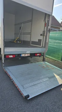 Перевозчик Грузовик Ford Transit Truck with tail lift в Dilbeek Бельгия